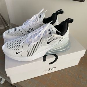 Women’s Nike Air Max 270